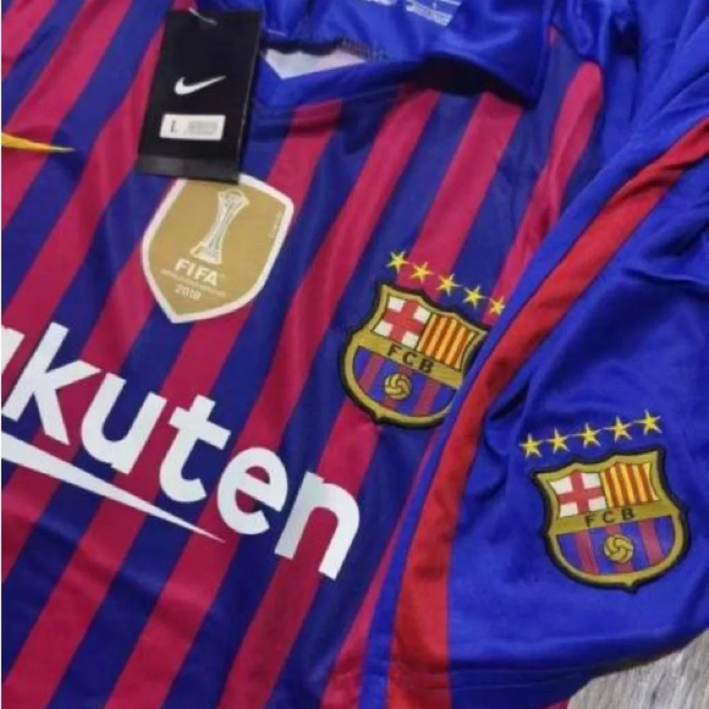 NWT Barcelona FC 2018 Jersey/Uniform Youth Size XL